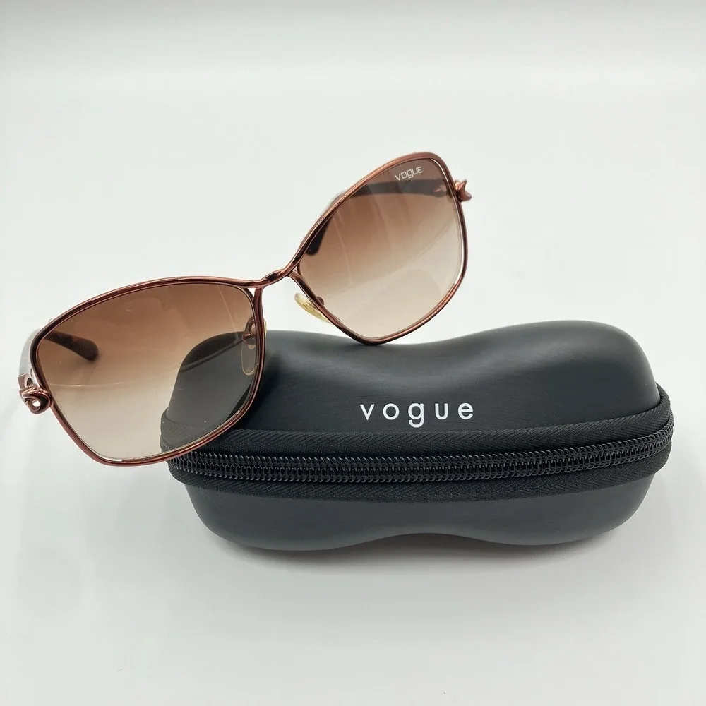 Vogue Italy Women's Sunglasses VO 3832-S 811/13 Tortoise Brown 57/16/130 w/case